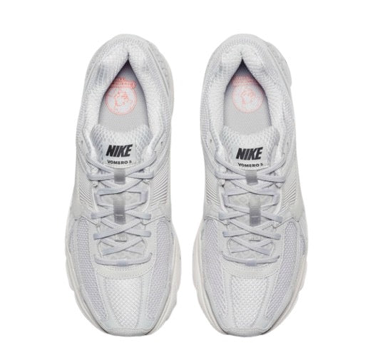 Nike Vomero 5