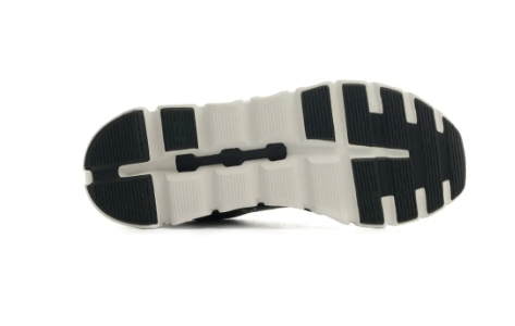 Cloud 5 | Black and white