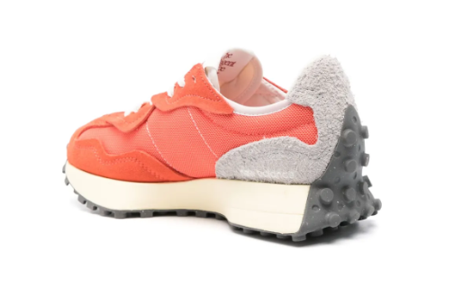 New Balance 327