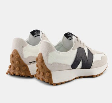 New Balance 327