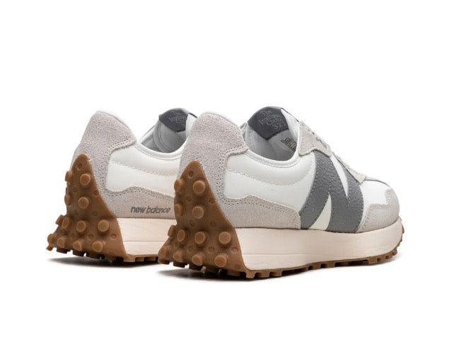 New Balance 327