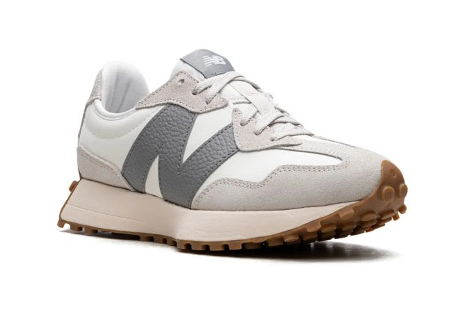 New Balance 327