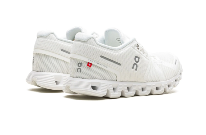 Cloud 5 | white